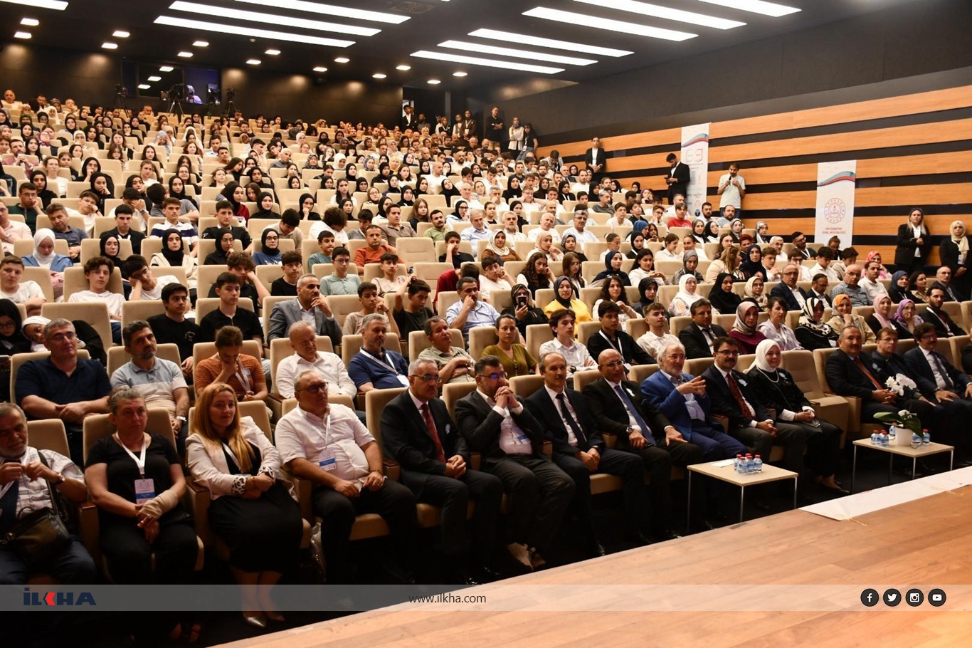 "8. Türkiye Münazaraları" yarışmasında ödüller sahiplerini buldu