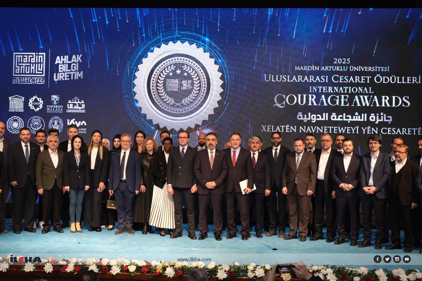 Siyonizme karşı cesaret ödüllerine layık görülenler: İşgal rejimi gerçeklerin ortaya çıkmasından çok korkuyor Siyonizme karşı cesaret ödüllerine layık görülenler: İşgal rejimi gerçeklerin ortaya çıkmasından çok korkuyor