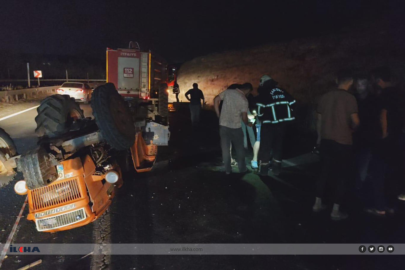 Şanlıurfa'da traktör ile tır çarpıştı: 1 yaralı Şanlıurfa'da traktör ile tır çarpıştı: 1 yaralı
