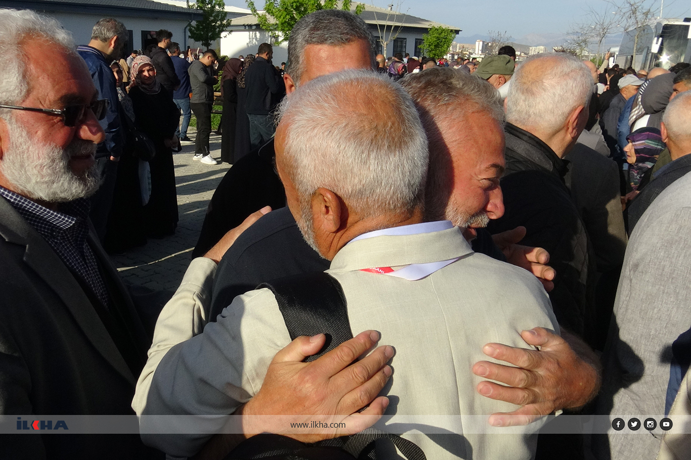 Hac kafileleri kutsal topraklara dualarla uğurlanıyor