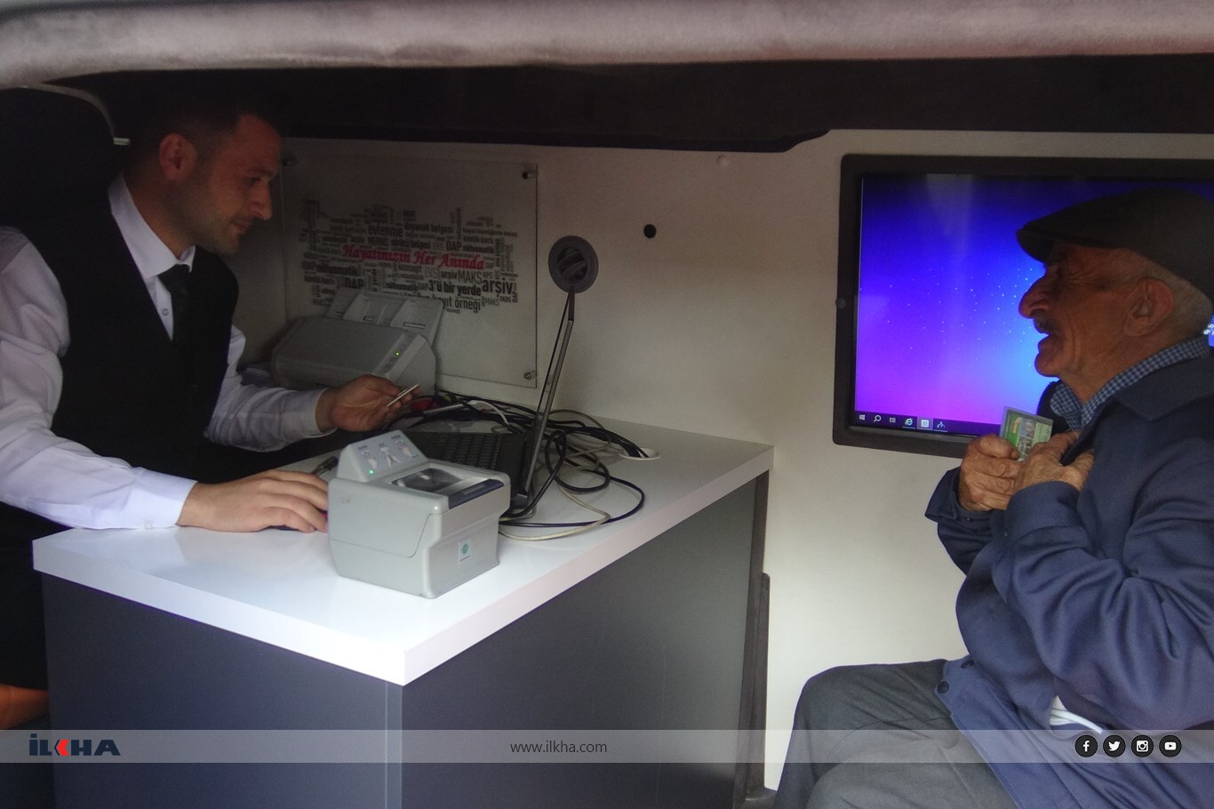 Malatya'da nüfus mobil aracı hizmete girdi Malatya'da nüfus mobil aracı hizmete girdi