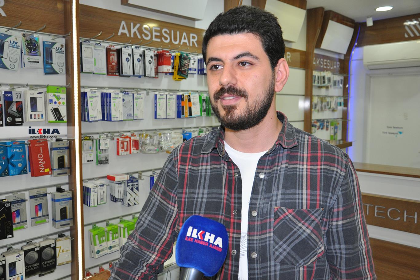 Sektör temsilcileri, 1 yıl sinyal vermeyen telefonların kapatılacak olmasına ne diyor? Sektör temsilcileri, 1 yıl sinyal vermeyen telefonların kapatılacak olmasına ne diyor?