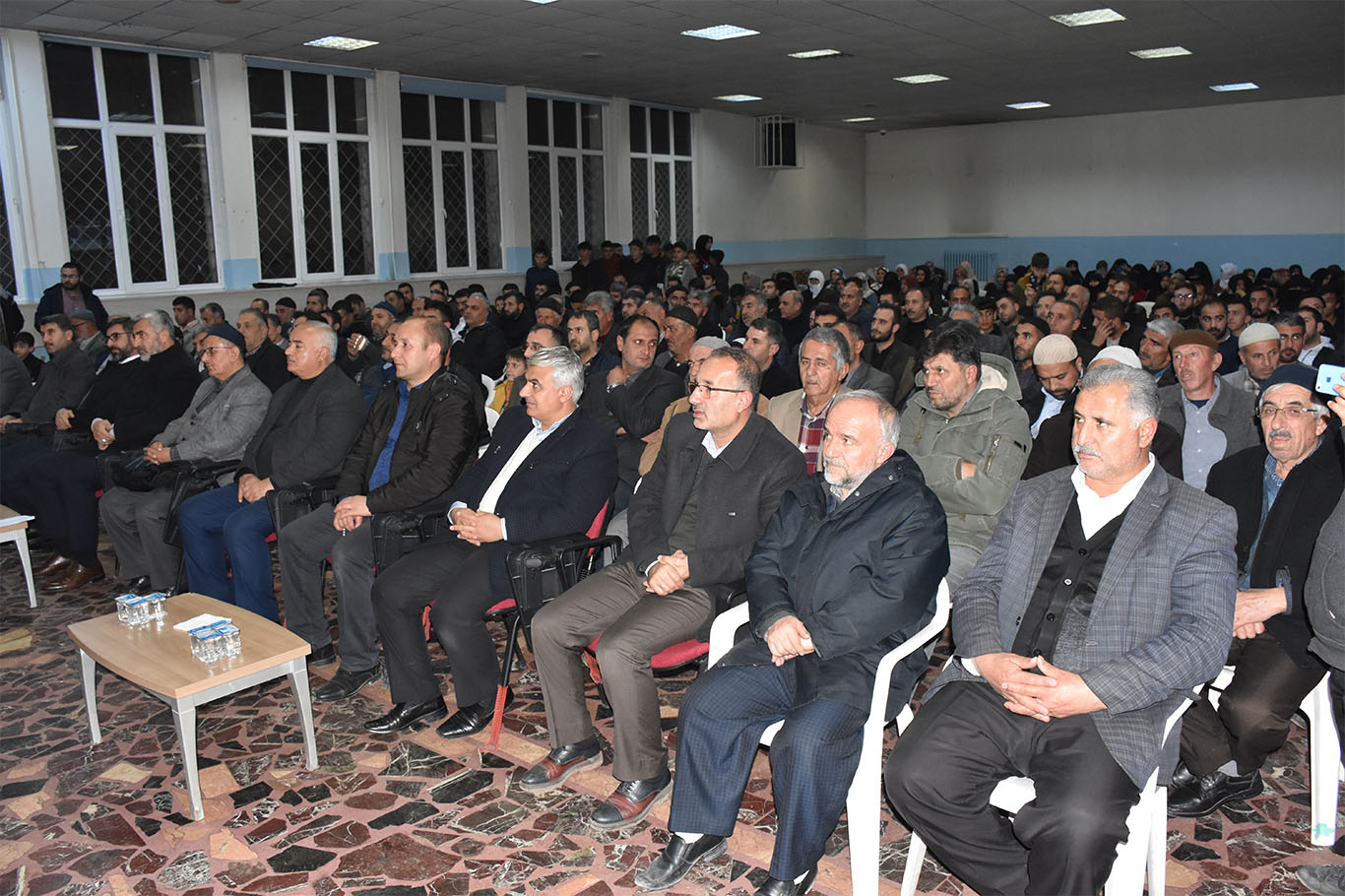 Molla Beşir Şimşek: Sahabenin hayatını tarihi bir bilgi olsun diye okumuyoruz Molla Beşir Şimşek: Sahabenin hayatını tarihi bir bilgi olsun diye okumuyoruz