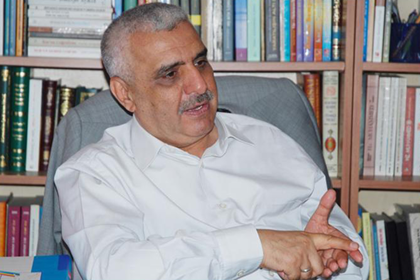 Ali Bulaç: Medeniyete son şeklini veren Hazreti Muhammed'dir Ali Bulaç: Medeniyete son şeklini veren Hazreti Muhammed'dir