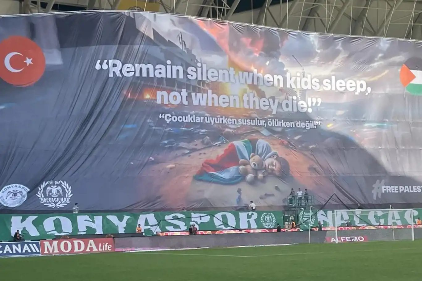 Konyaspor-Pendikspor maçında işgal rejimi protesto edildi! Konyaspor-Pendikspor maçında işgal rejimi protesto edildi!