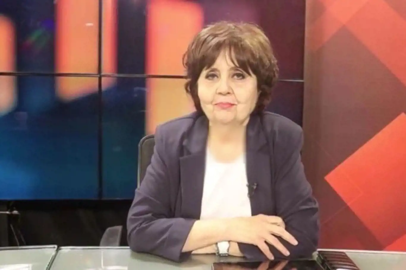 Halk TV programcısı Arslan gözaltına alındı Halk TV programcısı Arslan gözaltına alındı
