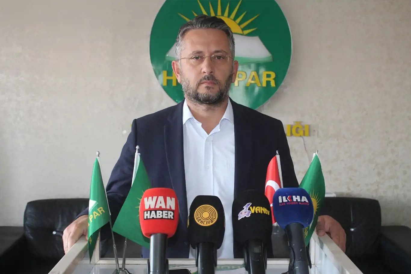 HÜDA PAR Van İl Başkanı Sayğın: 13 yıldır açılmayan AVM, şehir için çok büyük bir kayıp HÜDA PAR Van İl Başkanı Sayğın: 13 yıldır açılmayan AVM, şehir için çok büyük bir kayıp