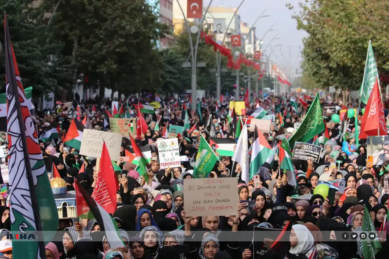 رئيس حزب الهدى في باطمان: لا يمكن أن نرضى بأن يمر الوقود الذي يستخدمه الصهاينة القتلة عبر تركيا رئيس حزب الهدى في باطمان: لا يمكن أن نرضى بأن يمر الوقود الذي يستخدمه الصهاينة القتلة عبر تركيا