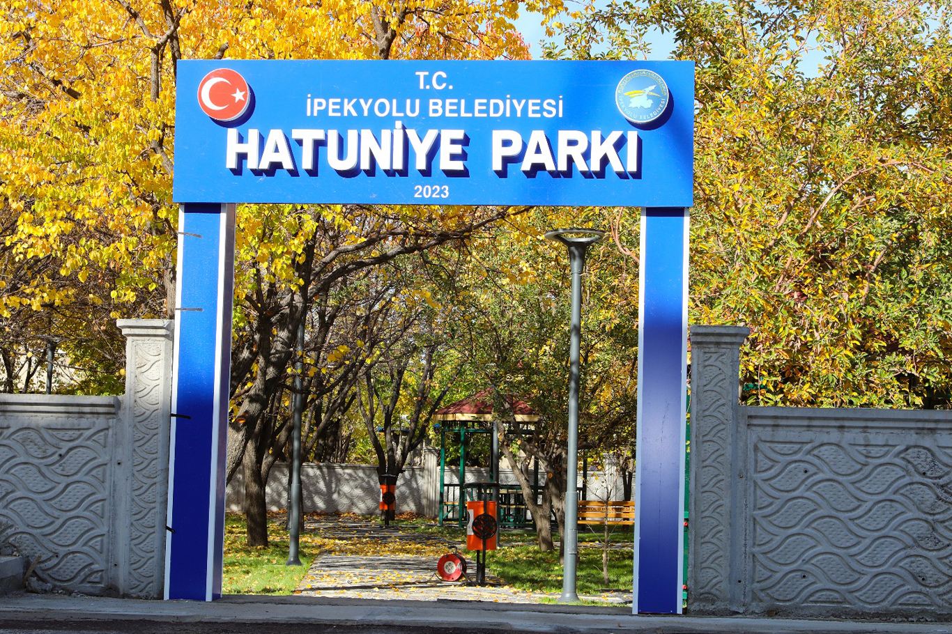 İpekyolu Belediyesi, Hatuniye Mahalle Parkı'nı hizmete açtı İpekyolu Belediyesi, Hatuniye Mahalle Parkı'nı hizmete açtı