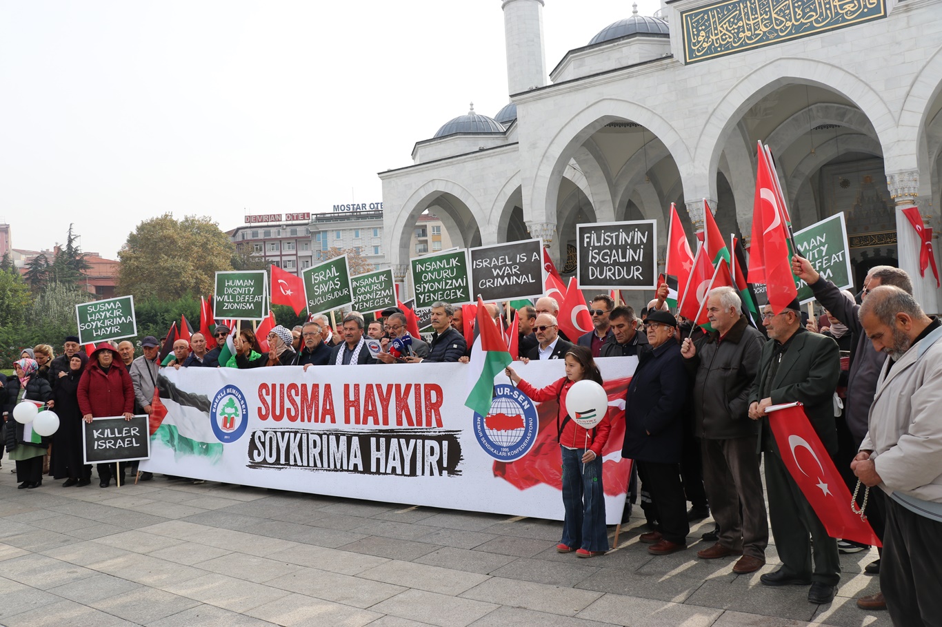 Emekli Memur-Sen, Filistin'de yaşanan soykırımı lanetledi	