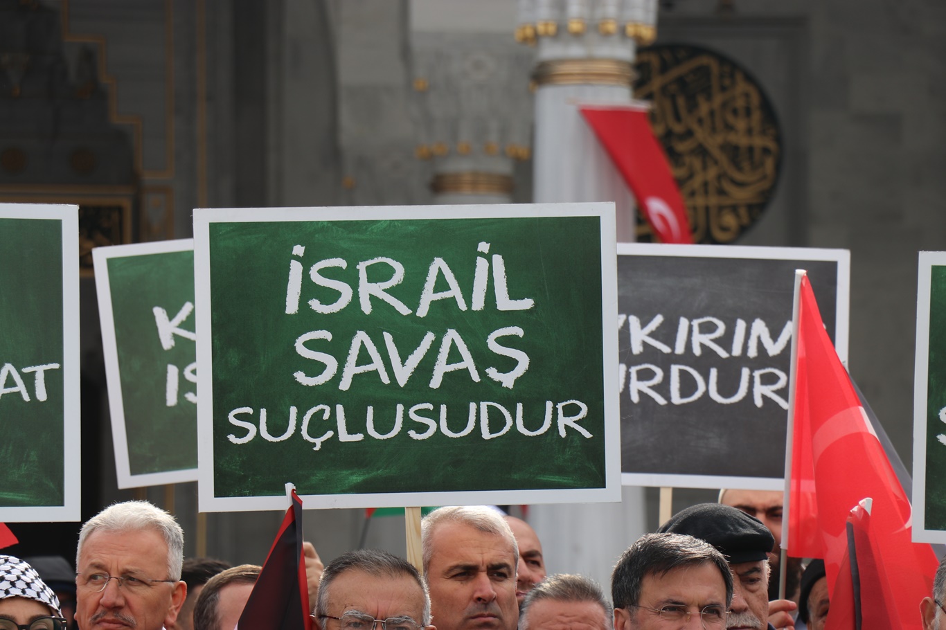 Emekli Memur-Sen, Filistin'de yaşanan soykırımı lanetledi	