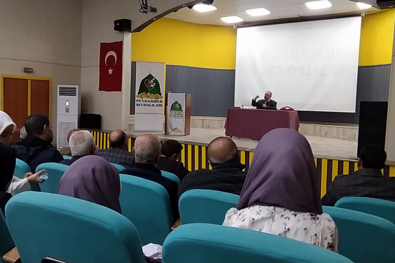 Yazar Özkan Yaman "Sahabeyi en güzel Gazzeli yiğitler anlatıyor"