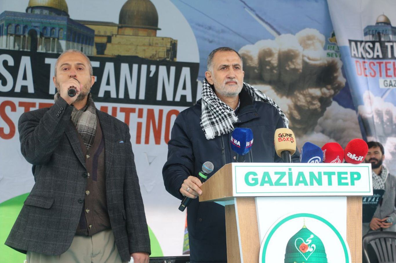 Gaziantep'te Peygamber Sevdalıları Vakfı tarafından "Kudüs ve Aksa Tufanı'na Destek Mitingi" düzenlendi.
