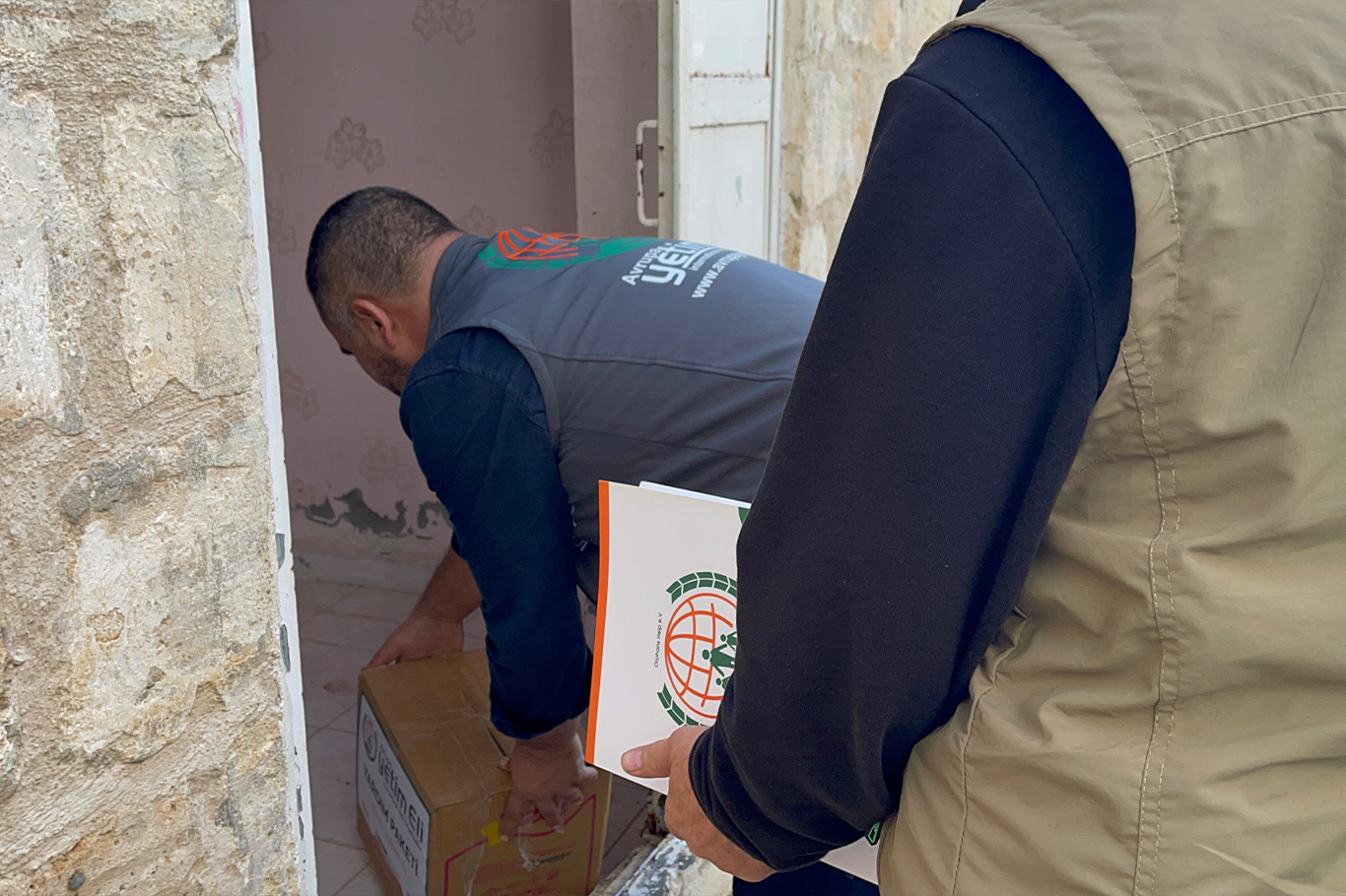Avrupa Yetim Eli'nden Mardin'de gıda ve nakdi yardım