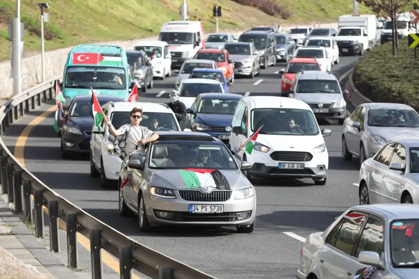 'Freedom Convoy' en route to US military base in Türkiye in solidarity with Gaza 'Freedom Convoy' en route to US military base in Türkiye in solidarity with Gaza