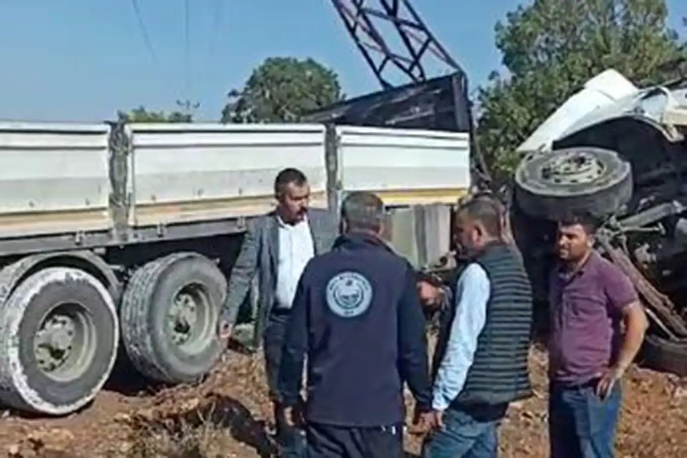 Diyarbakır'ın Eğil ilçesinde trafik kazası: 1 ölü, 6 yaralı Diyarbakır'ın Eğil ilçesinde trafik kazası: 1 ölü, 6 yaralı