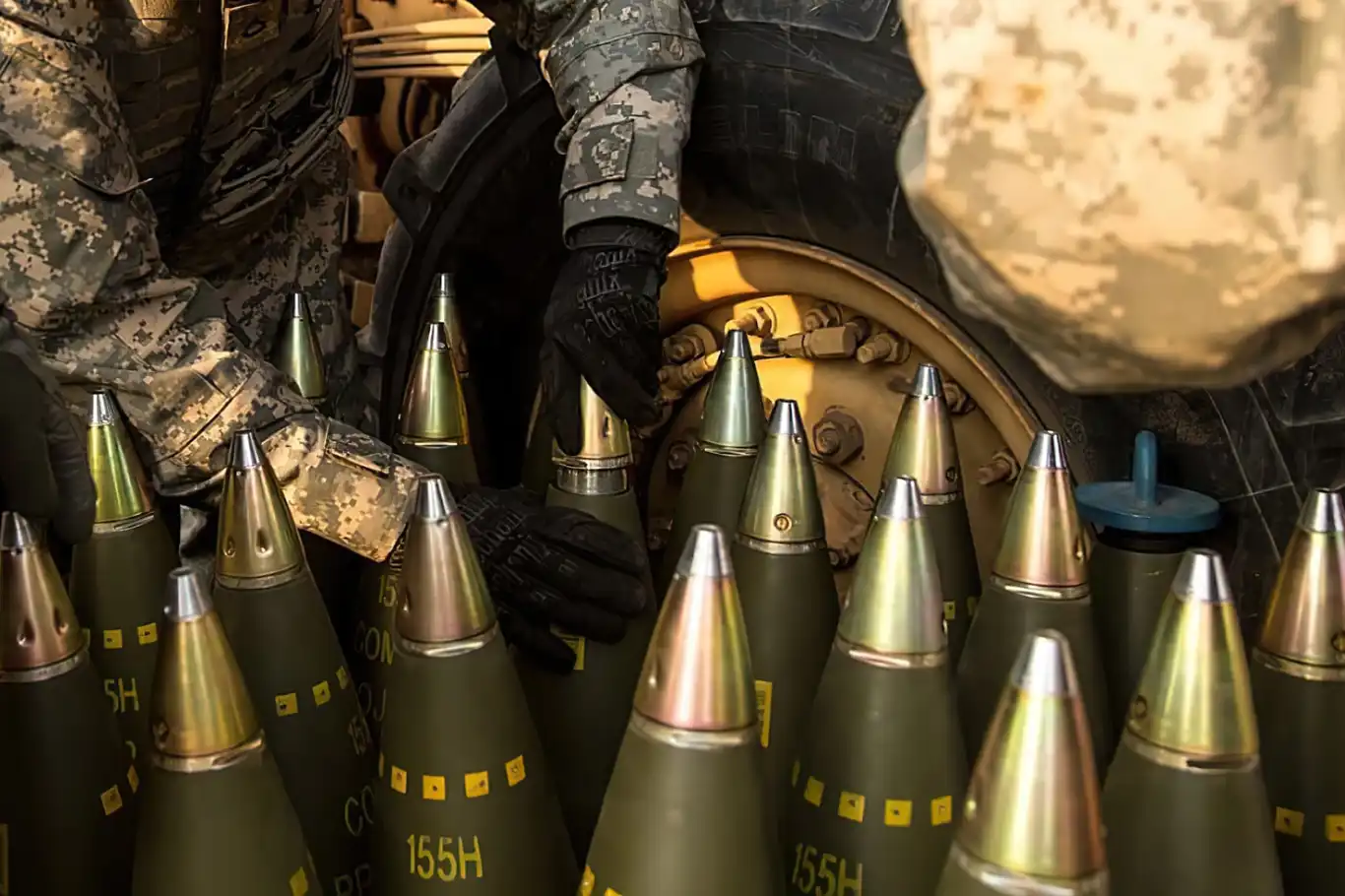 Biden, Kongre'nin onayına sunmadan siyonist rejime tank mermisi satışını onayladı Biden, Kongre'nin onayına sunmadan siyonist rejime tank mermisi satışını onayladı