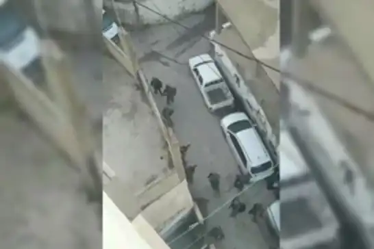 Zionist forces kidnap dozens in ongoing West Bank raids