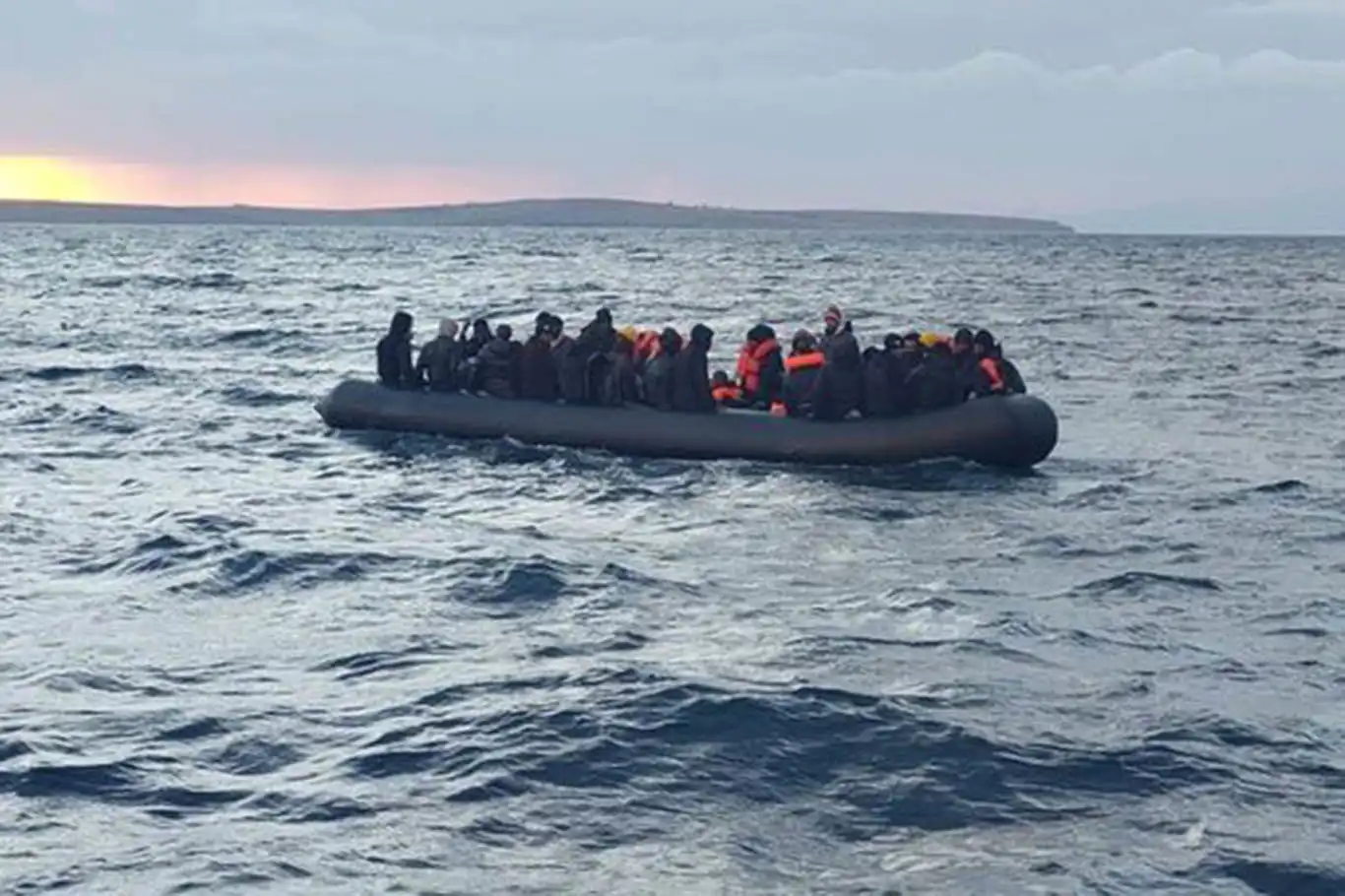 47 migrants rescued by Turkish Coast Guard after being pushed back by Greece 47 migrants rescued by Turkish Coast Guard after being pushed back by Greece