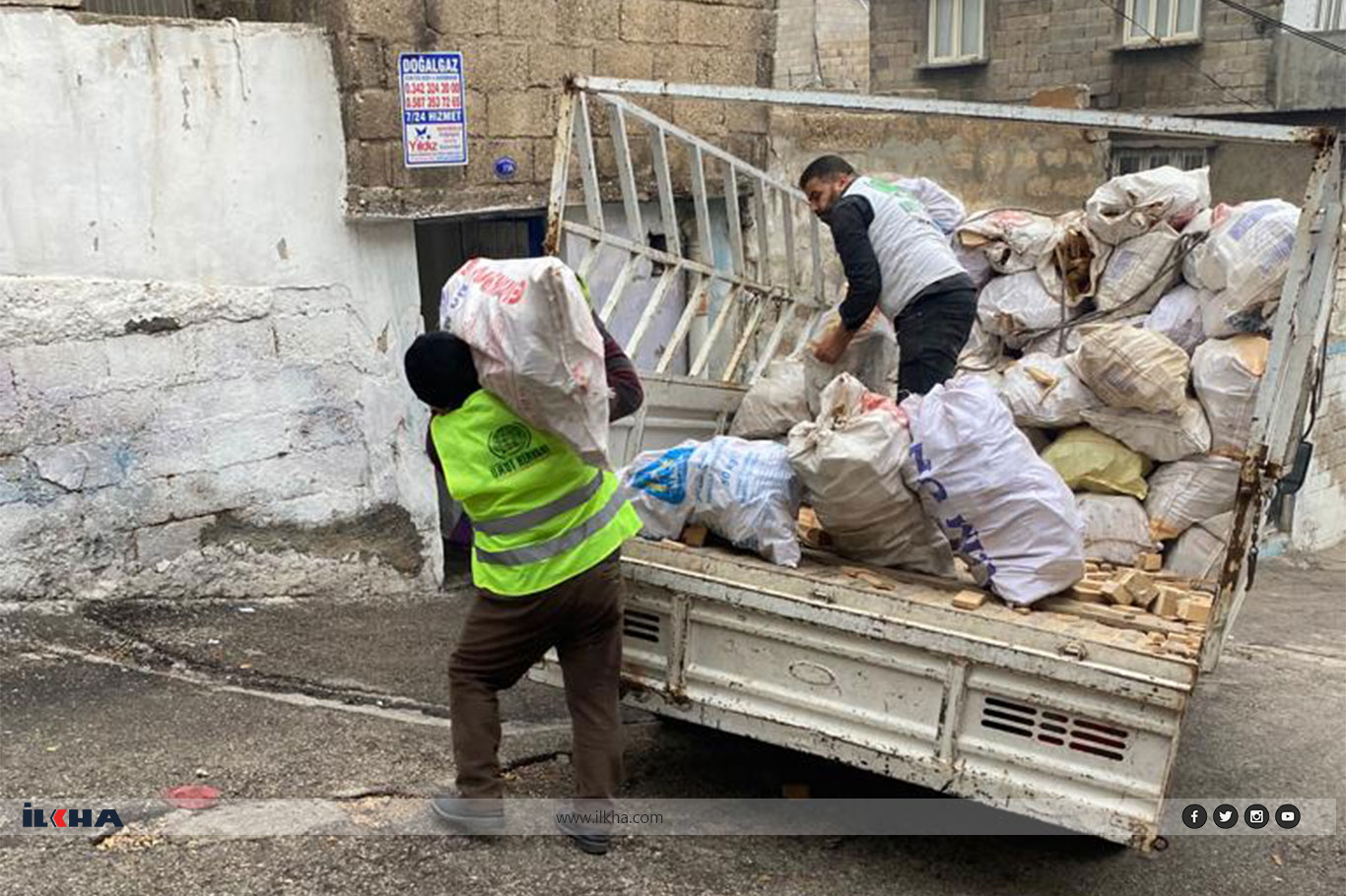 Hope Caravan provides winter aid to needy families in Gaziantep