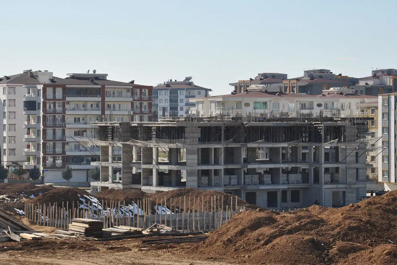 Perde beton yöntemi depreme karşı binayı nasıl korur? Perde beton yöntemi depreme karşı binayı nasıl korur?