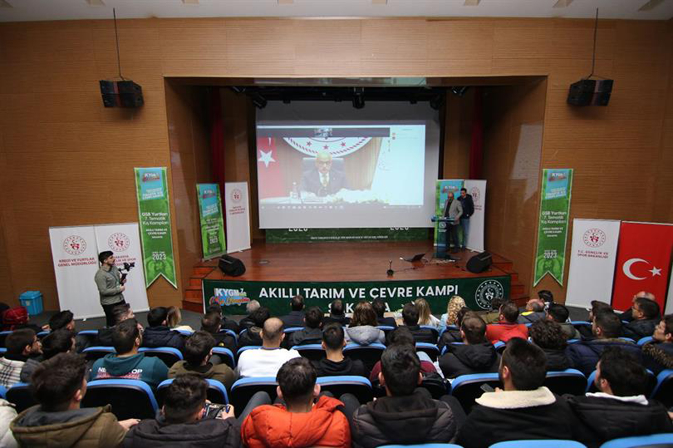 Bakan Kirişci, gençlerden su verimliliği seferberliği için destek istedi