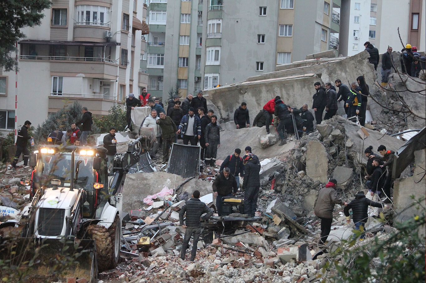 Adana'da depremde hayatını kaybedenlerin sayısı 58'e yükseldi