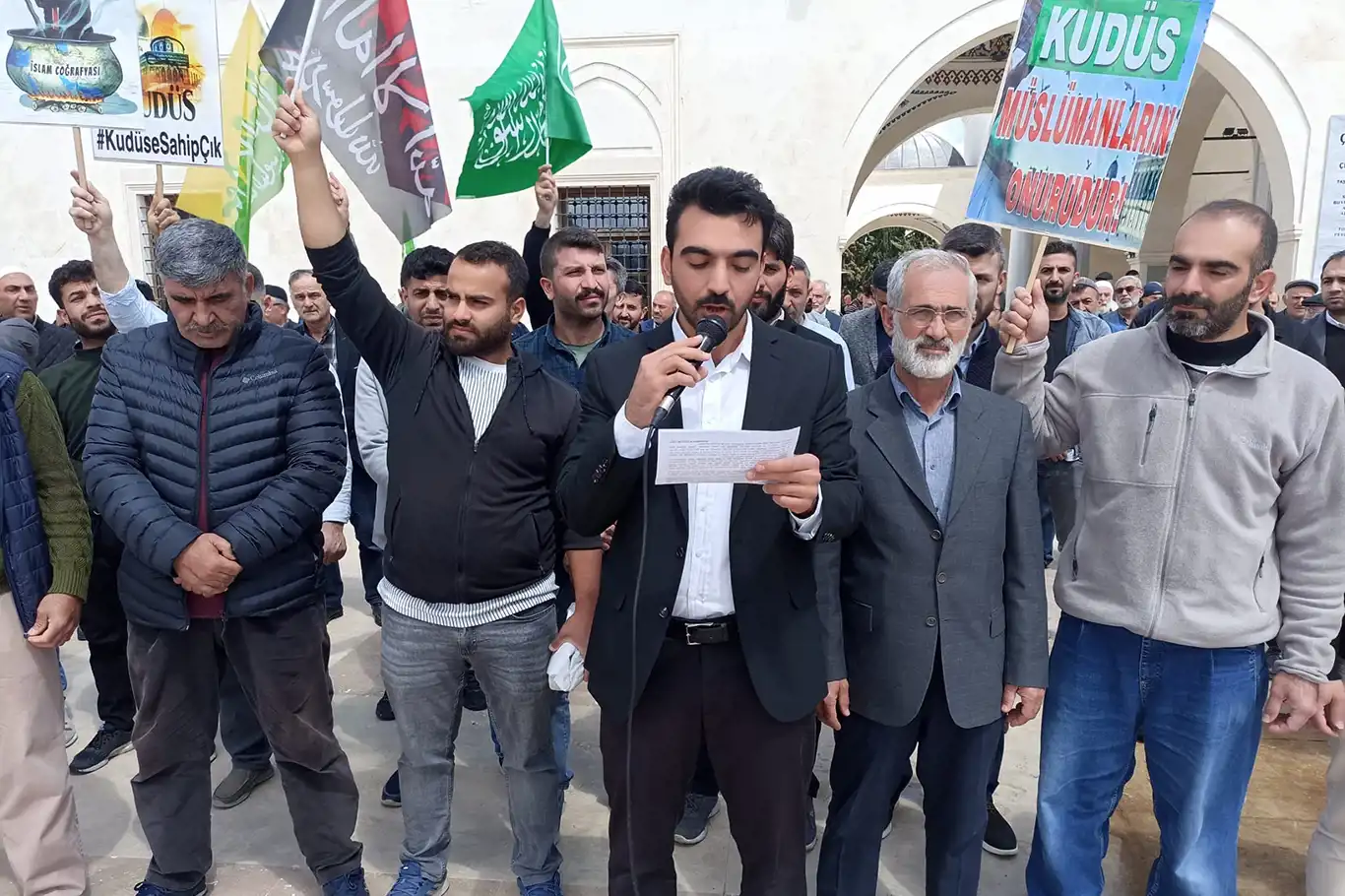 Antalya Peygamber Sevdalıları, Kudüs'e destek için basın açıklaması düzenledi Antalya Peygamber Sevdalıları, Kudüs'e destek için basın açıklaması düzenledi