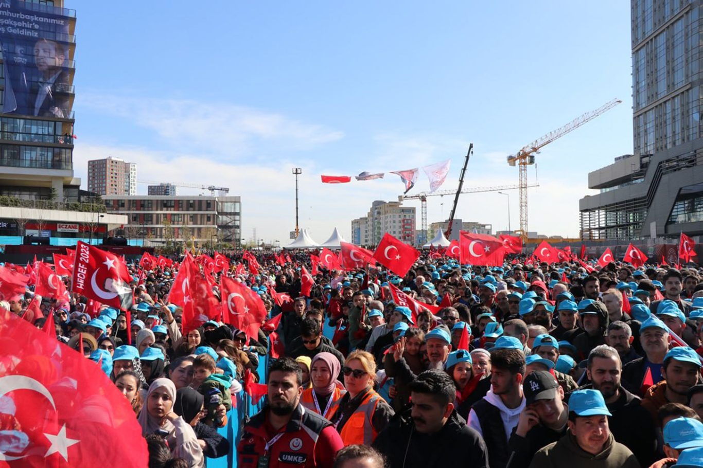 Başakşehir-Kayaşehir Metro Hattı açıldı Başakşehir-Kayaşehir Metro Hattı açıldı