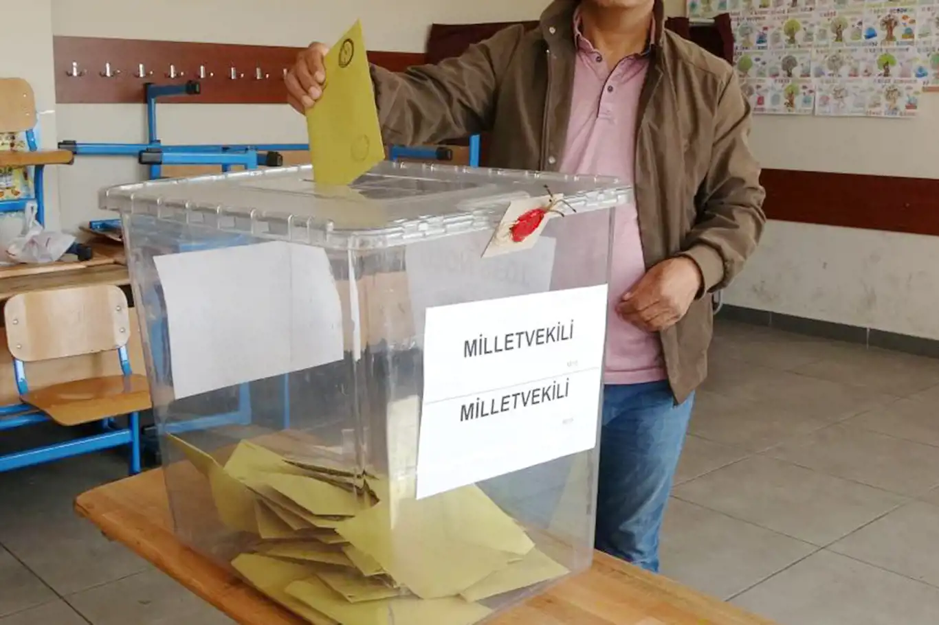 İstanbul Havalimanında 20 bin Türkiye vatandaşı oy kullandı İstanbul Havalimanında 20 bin Türkiye vatandaşı oy kullandı