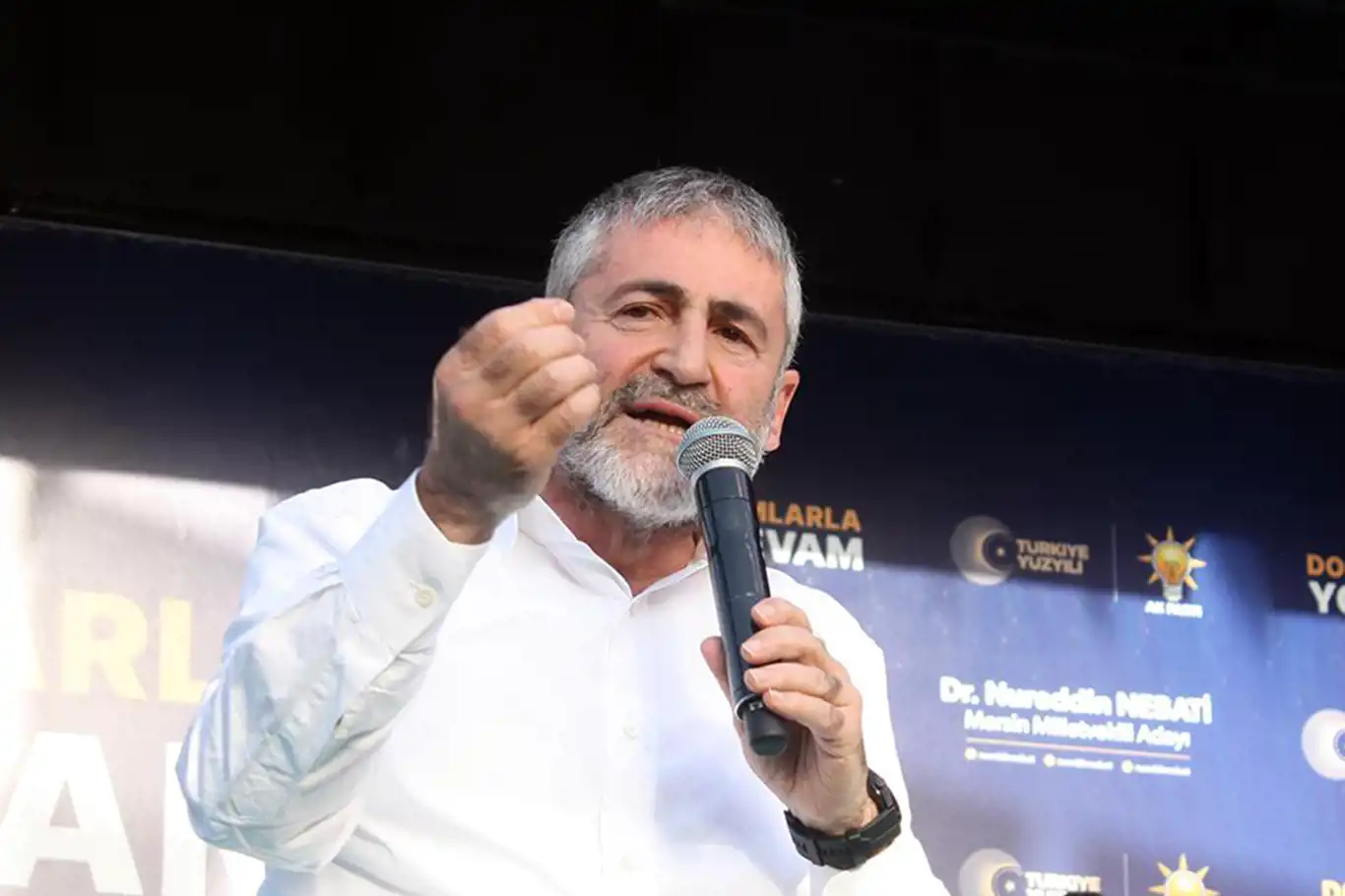 Bakan Nebati: Uçakta yaşananlar kamuoyuna tamamen çarpıtılarak yansıtılmıştır Bakan Nebati: Uçakta yaşananlar kamuoyuna tamamen çarpıtılarak yansıtılmıştır