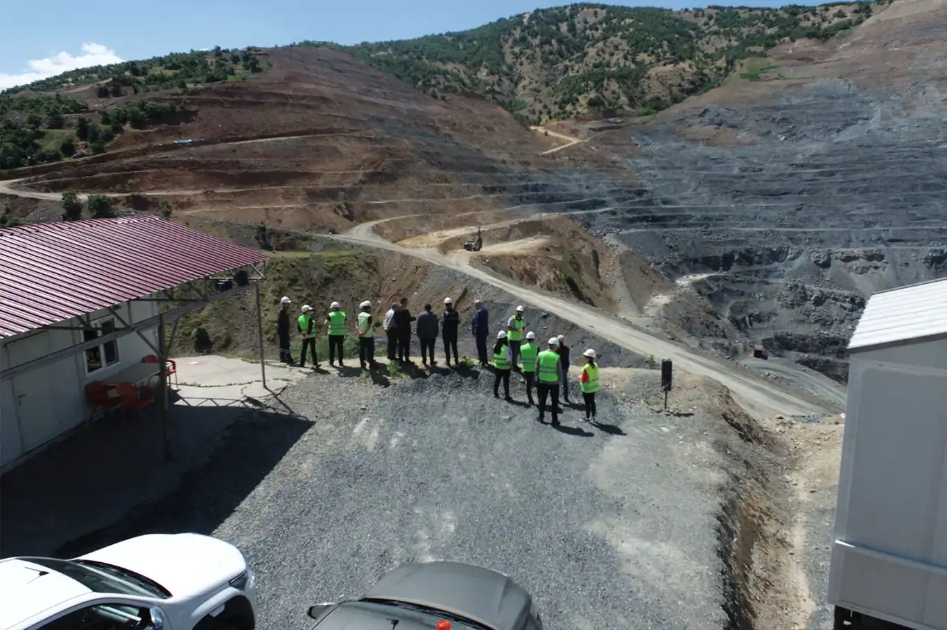 Bingöl’ün Genç ilçesindeki demir rezervinde çalışmalar sürüyor Bingöl’ün Genç ilçesindeki demir rezervinde çalışmalar sürüyor
