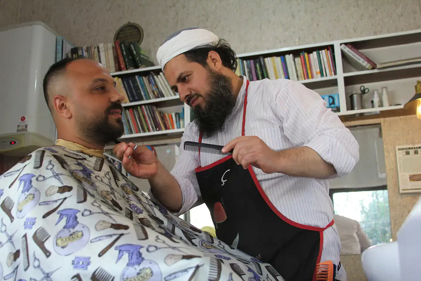 Adanalı berberden örnek davranış: Damat tıraşı ücretsiz Adanalı berberden örnek davranış: Damat tıraşı ücretsiz