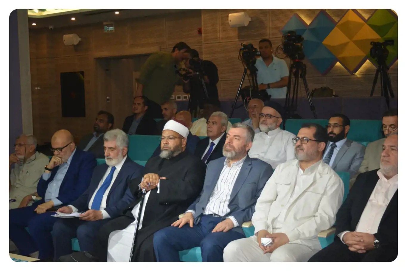 Kur'an-ı Kerim'e yapılan çirkin saldırıya dünya alimlerinden tepki Kur'an-ı Kerim'e yapılan çirkin saldırıya dünya alimlerinden tepki