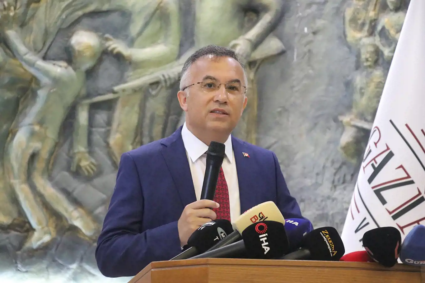 Gaziantep'in yeni valisi göreve başladı Gaziantep'in yeni valisi göreve başladı