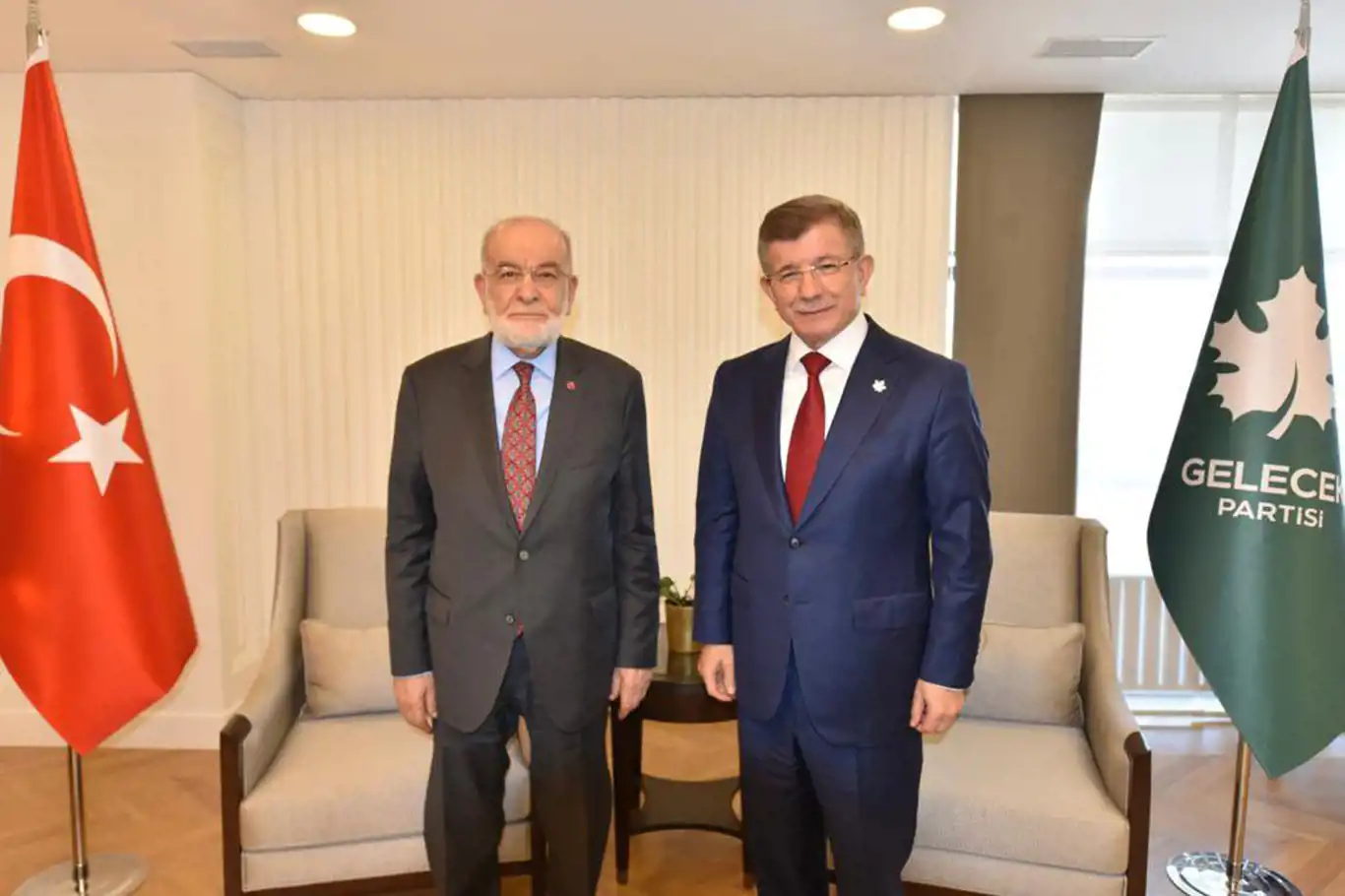 Saadet Partisi ile Gelecek Partisi Meclis'te grup kuruyor Saadet Partisi ile Gelecek Partisi Meclis'te grup kuruyor