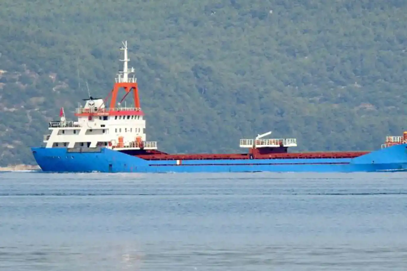 Russian warship fires warning shots at cargo ship in Black Sea Russian warship fires warning shots at cargo ship in Black Sea