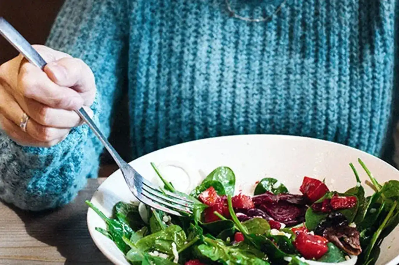 Tek tip ve vegan beslenme vücut işlevleri için yeterli değil