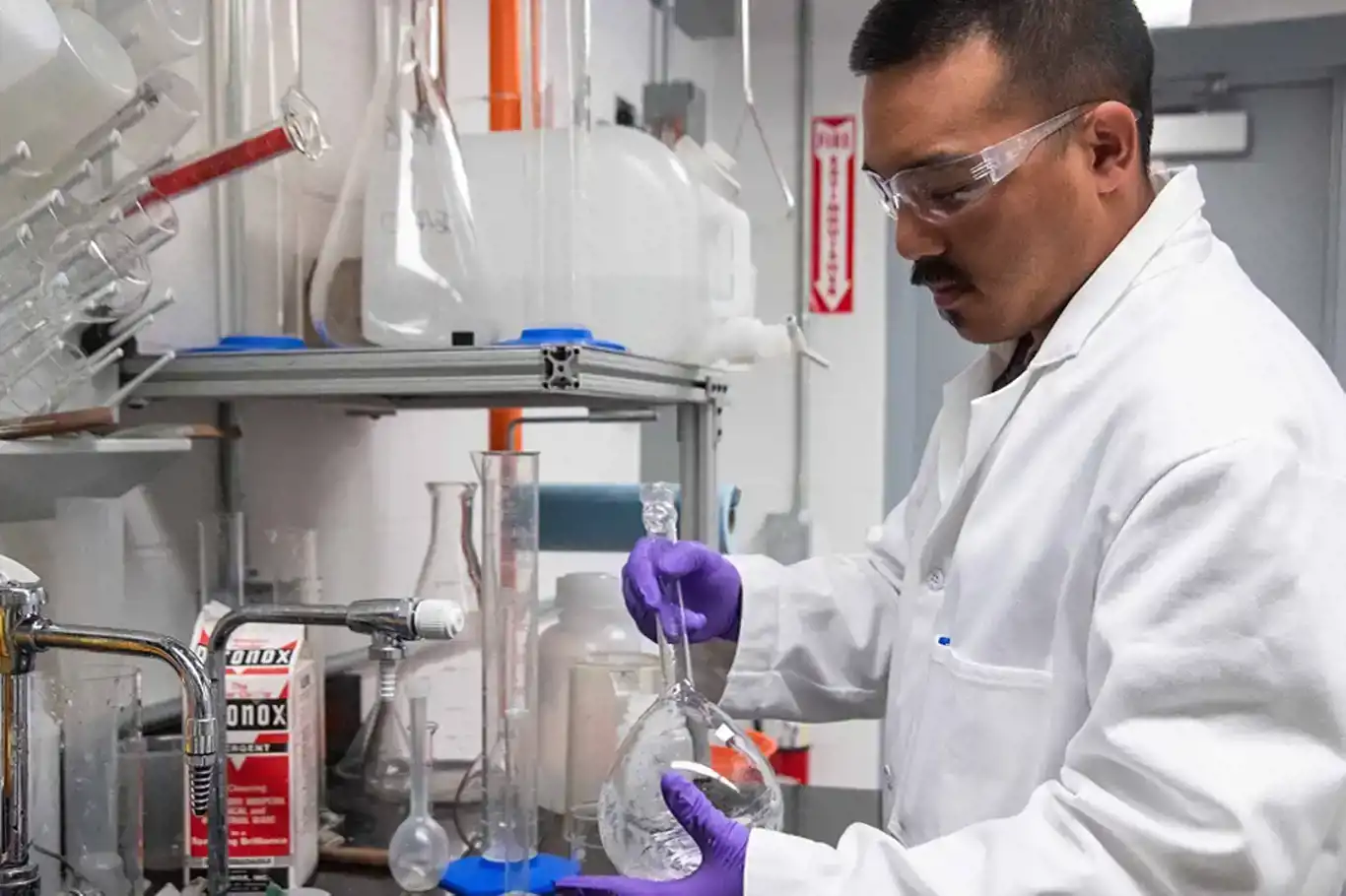 Afghanistan produces more than 500 types of medications