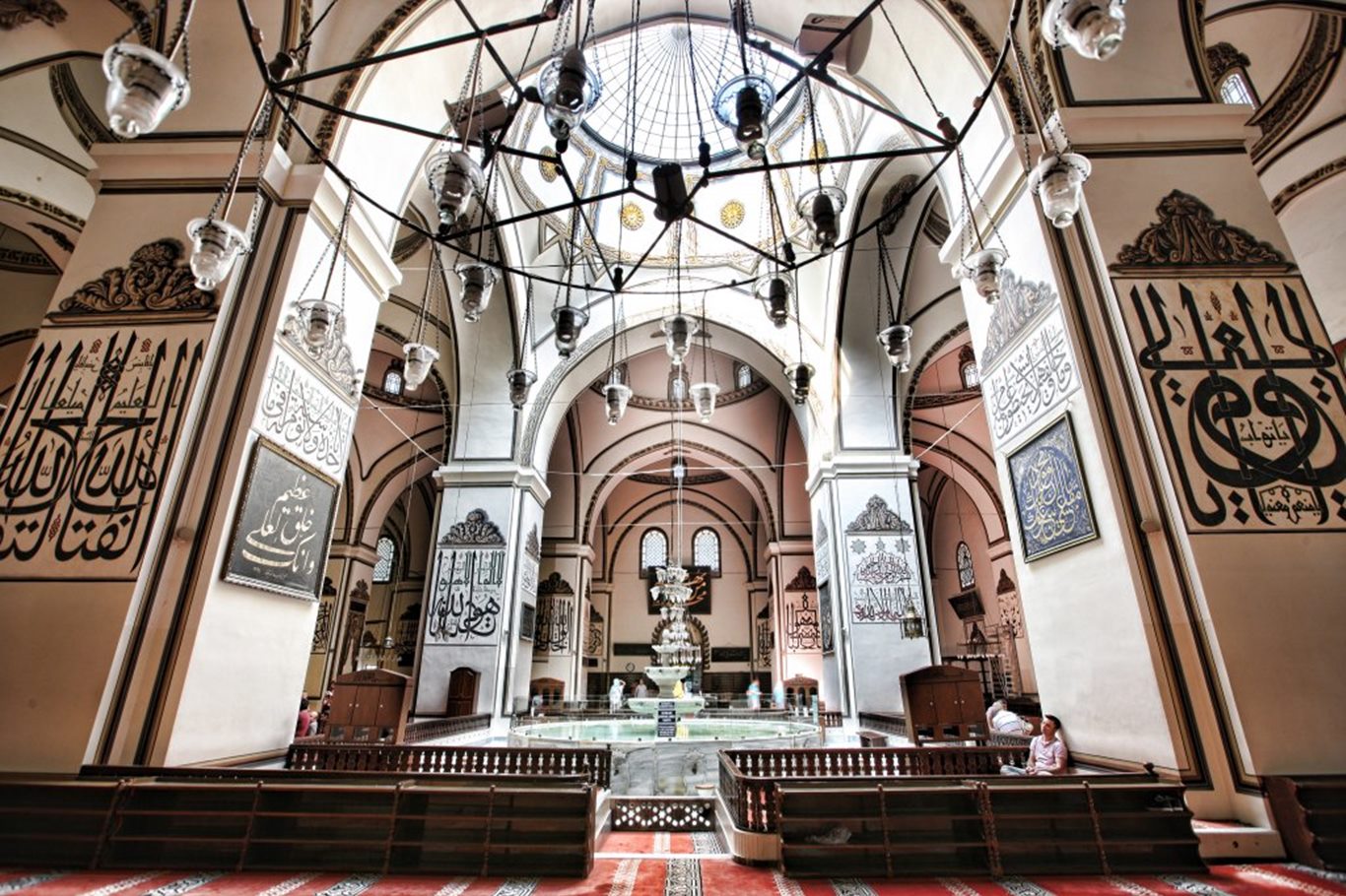 Evliya Çelebi'nin deyimiyle Bursa'nın Ayasofya'sı: Bursa Ulu Camii
