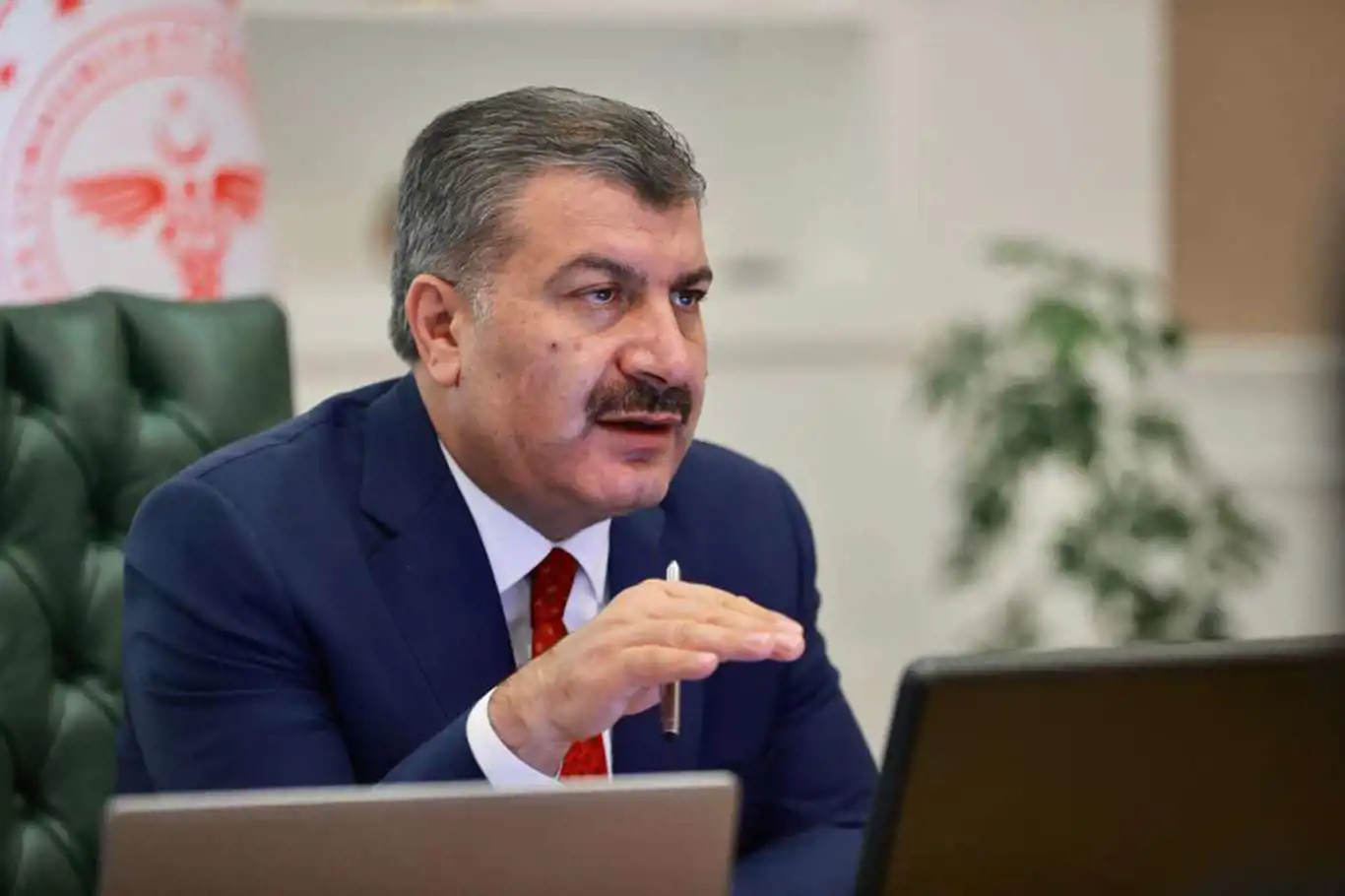 Bakan Koca'dan Türkiye'de görülen 'Eris' varyantına ilişkin açıklama Bakan Koca'dan Türkiye'de görülen 'Eris' varyantına ilişkin açıklama