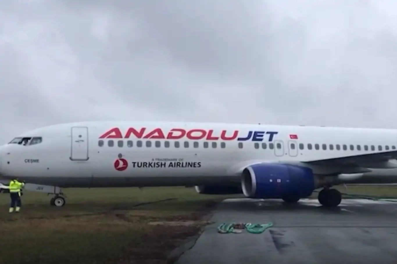 AnadoluJet uçağı Rusya'da pistten çıktı AnadoluJet uçağı Rusya'da pistten çıktı