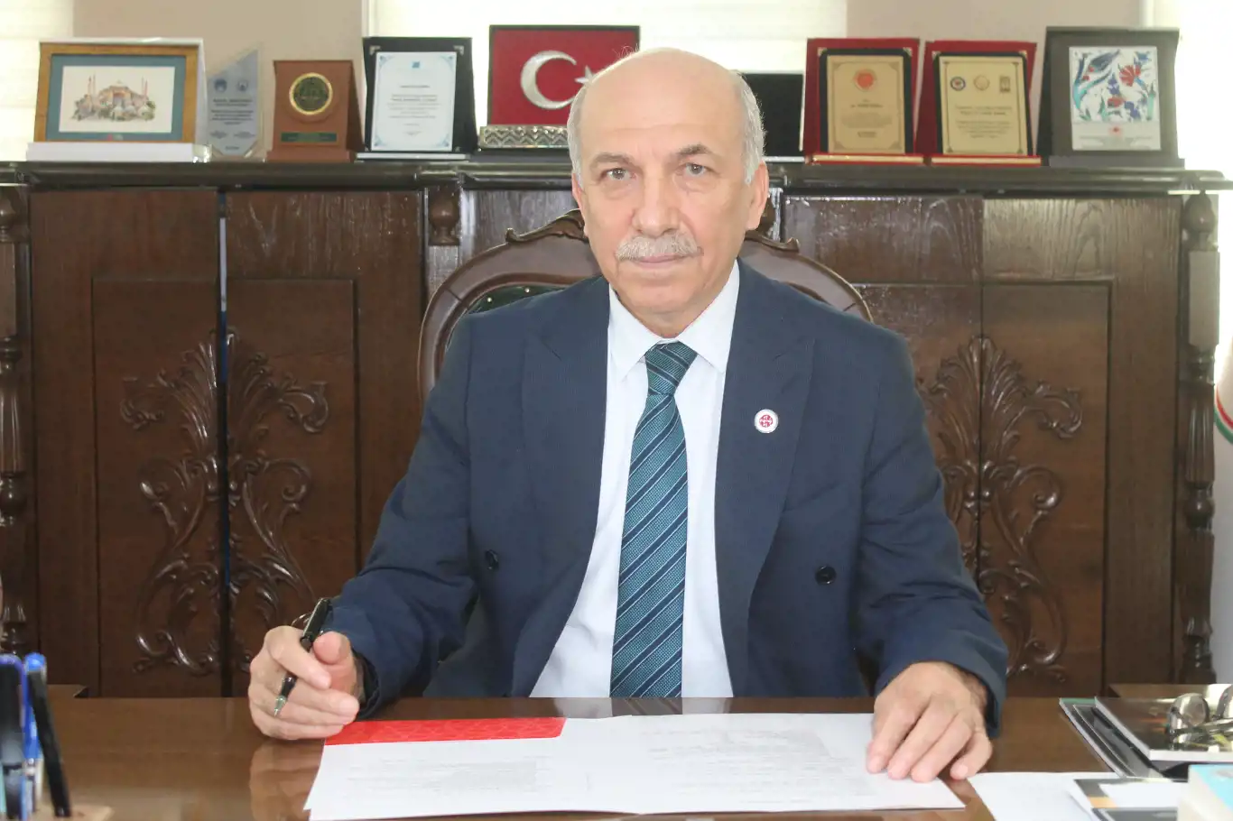 İstanbul 2 No'lu Baro Başkanı Şamlı: Türkiye darbe anayasası ile yönetilmeyi hak etmiyor! İstanbul 2 No'lu Baro Başkanı Şamlı: Türkiye darbe anayasası ile yönetilmeyi hak etmiyor!