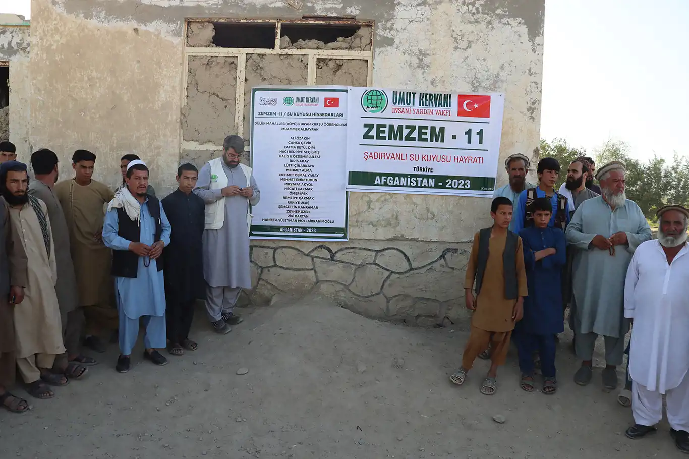 Umut Kervanı'nın Afganistan'da su kuyusu çalışması devam ediyor Umut Kervanı'nın Afganistan'da su kuyusu çalışması devam ediyor