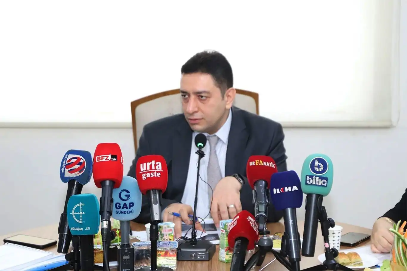 Şanlıurfa İl Sağlık Müdürü Solmaz: Randevuları bir haftaya indirmiş durumdayız Şanlıurfa İl Sağlık Müdürü Solmaz: Randevuları bir haftaya indirmiş durumdayız