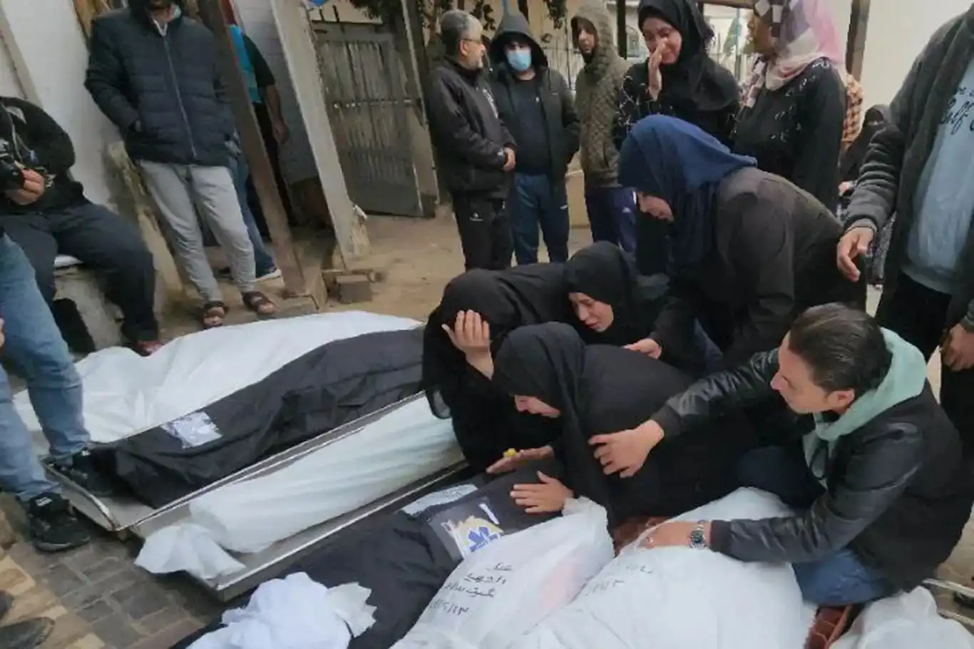 Oxfam reports unprecedented daily death toll in Gaza, surpassing other 21st century conflicts Oxfam reports unprecedented daily death toll in Gaza, surpassing other 21st century conflicts
