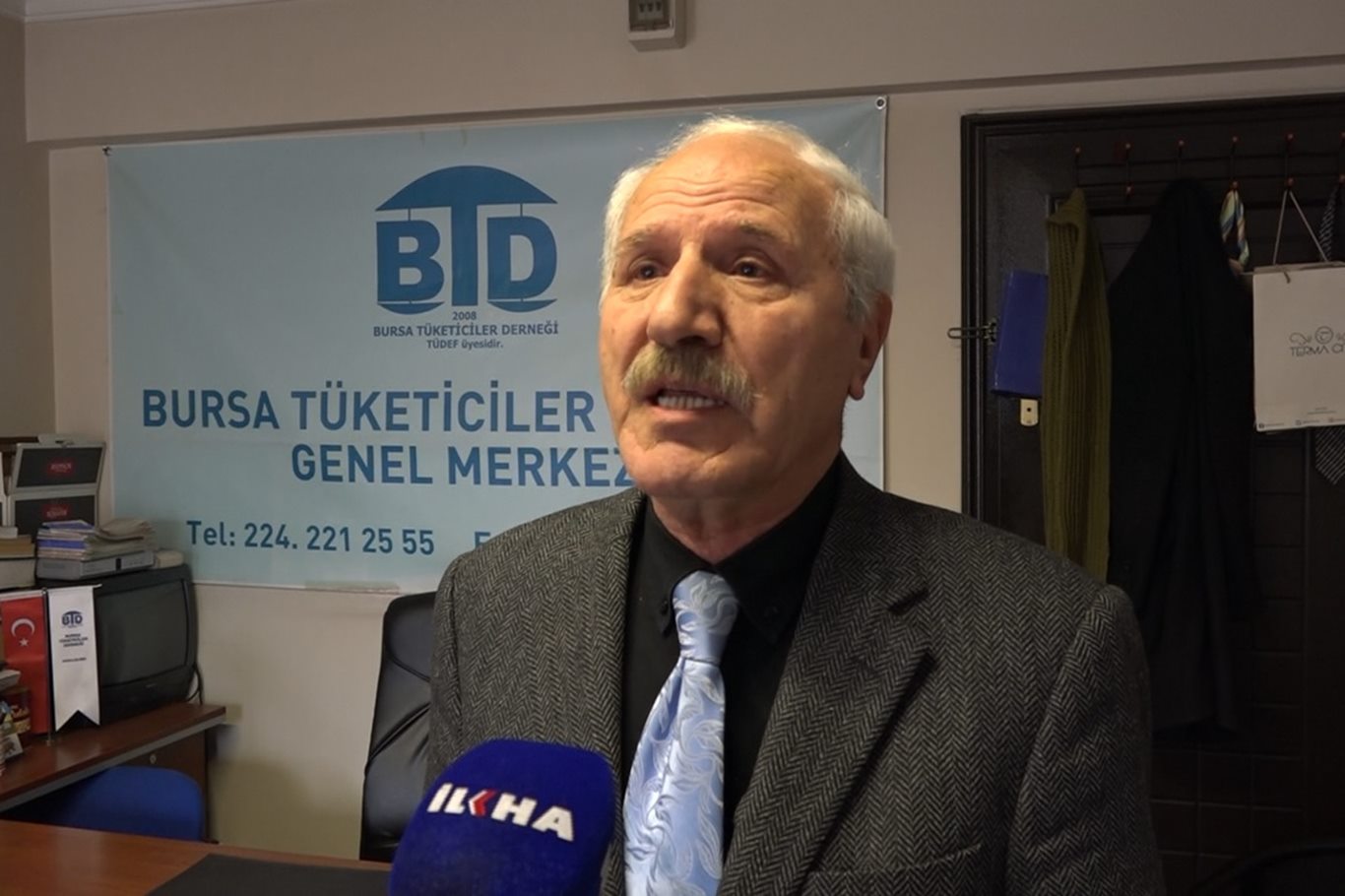Piyasada madeni para sıkıntısı nedeniyle vatandaşlar eksik ödeme ile karşı karşıya kalıyor Piyasada madeni para sıkıntısı nedeniyle vatandaşlar eksik ödeme ile karşı karşıya kalıyor