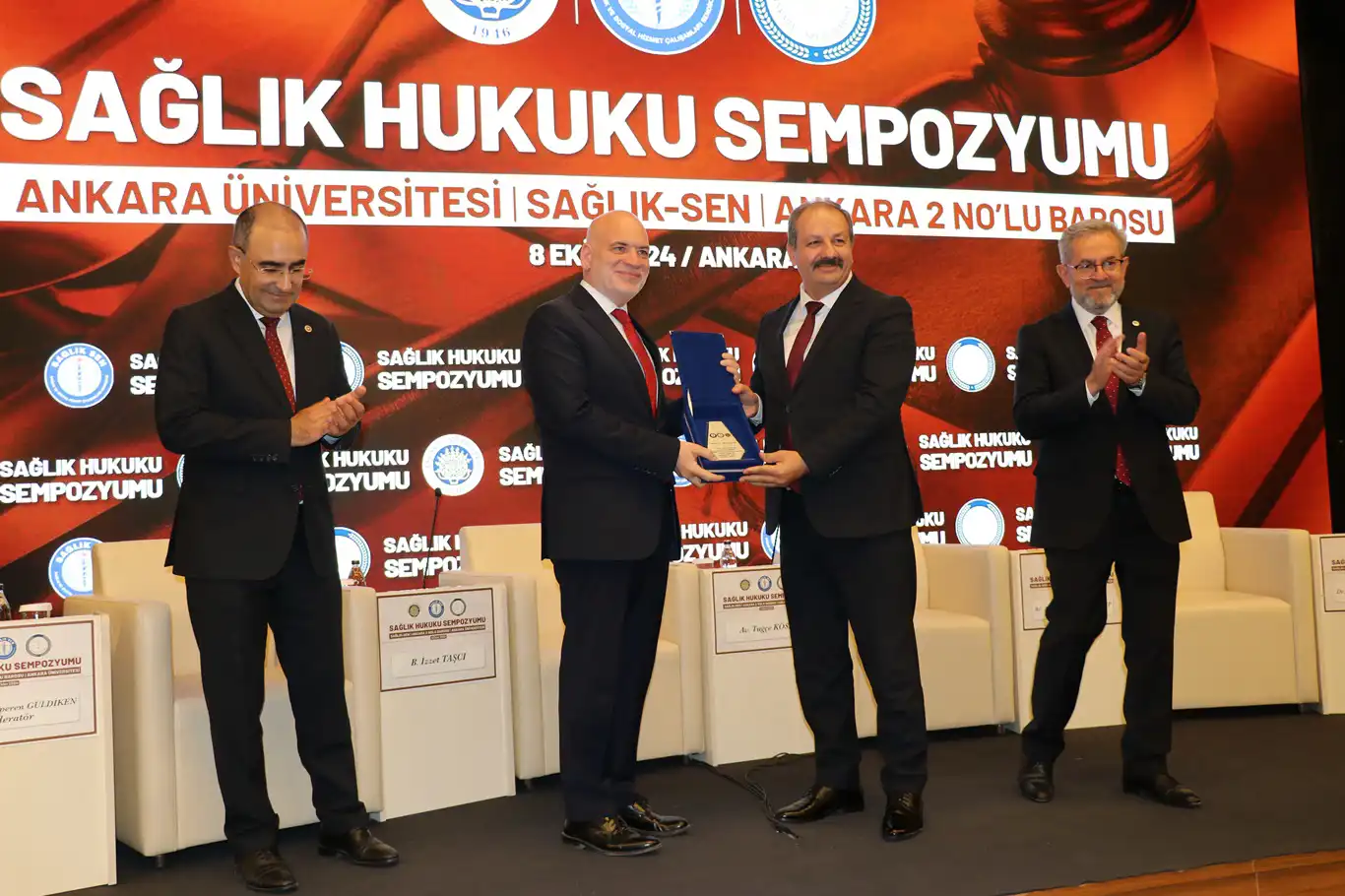 Ankara'da "Sağlık Hukuku Sempozyumu" düzenlendi Ankara'da "Sağlık Hukuku Sempozyumu" düzenlendi