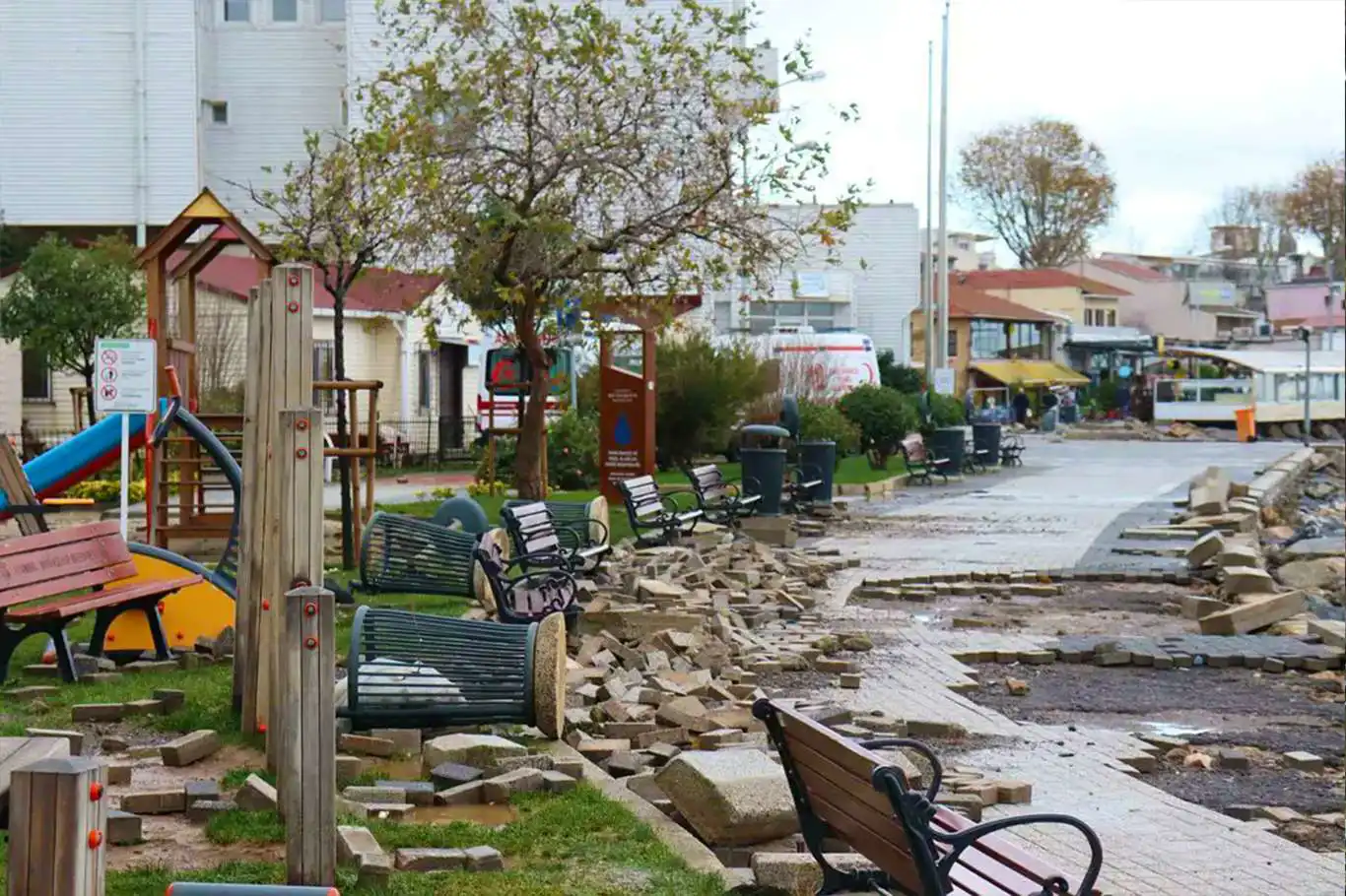 Meteorolojiden kuvvetli lodos uyarısı Meteorolojiden kuvvetli lodos uyarısı