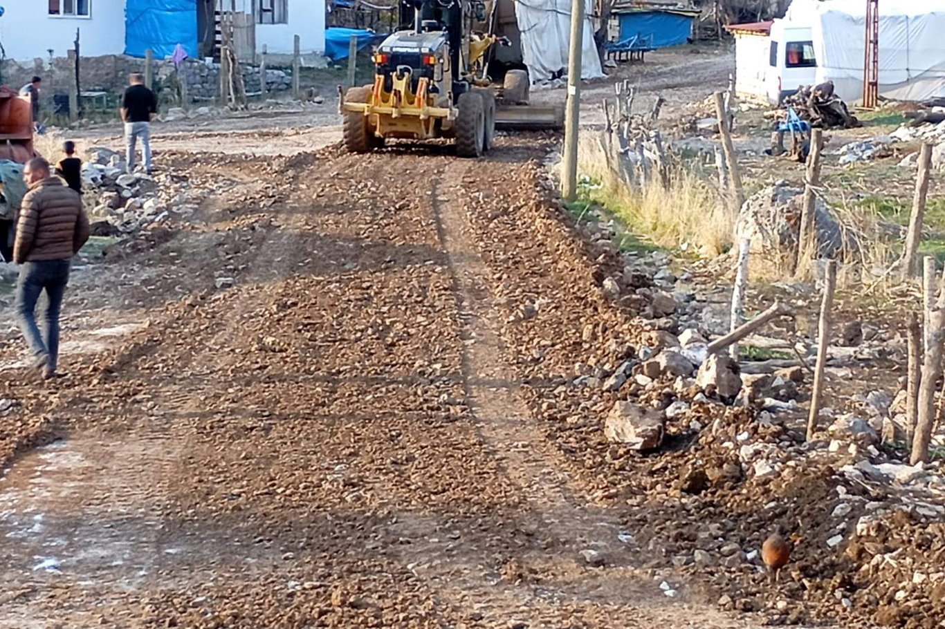 Siirt'in köy ve mezralarında altyapı çalışmaları devam ediyor